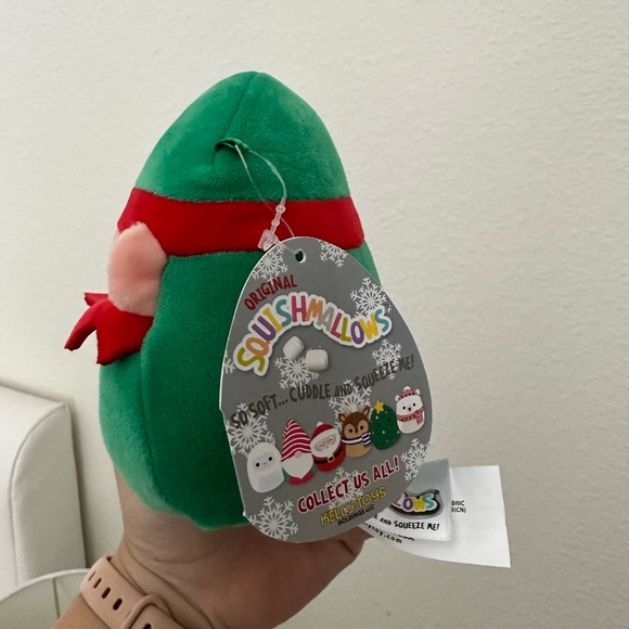 Kellytoys - Squishmallows Christmas Holiday - Elliott the Elf Stuffed Toy Plush - Picture 5 of 5